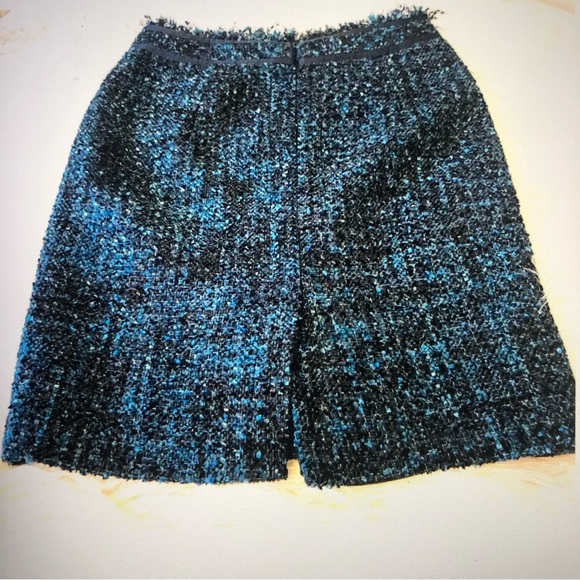 J McLaughlin Blue Tweed Skirt - Picture 2 of 6